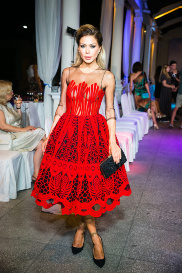 Белла Потемкина на New Wave Fashion Week: показ Анастасии Задориной 2